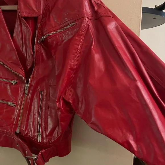 Vintage 80s genuine leather woman’s IOU red biker jacket - Picture 3 of 13